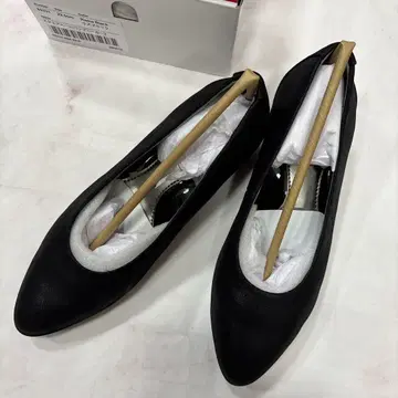 fit fit 광택 펌프스 22.5 새상품 4