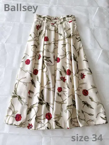 새상품급 보르지 플레어 스커트 Ballsey size 34