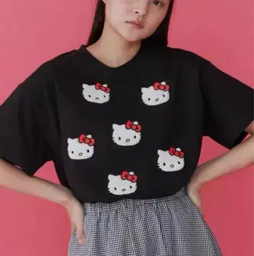 merry Jenny 헬로키티 블랙 T셔츠 반팔
