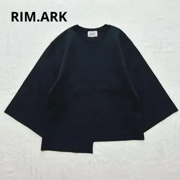 새상품급 RIM.ARK 리무아크 비대칭 크루넥 니트 36