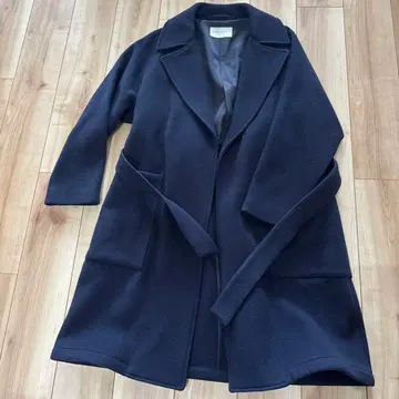 투모로우랜드 체스터 코트