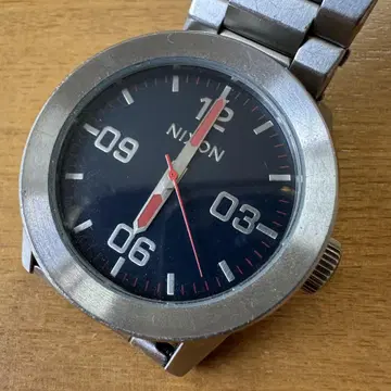 NIXON 쿼츠 손목시계 블랙