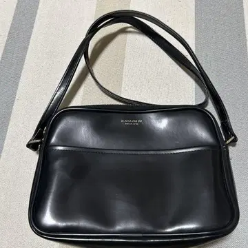 CLASKA 블랙 숄더백