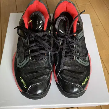 YONEX 파워크션 에어러스 대쉬 25.5cm 스니커즈