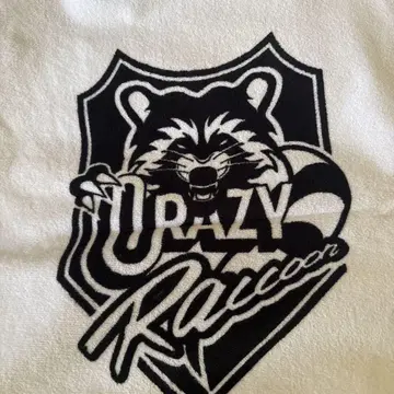 CrazyRaccoon 타월