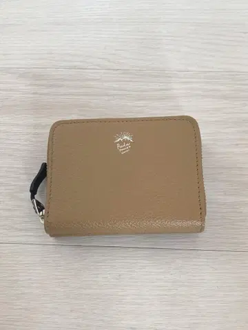 RawLow Mountain Works Hillary Wallet 01