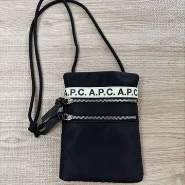 A.P.C. 아페쎄 숄더백 사코슈