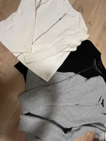 유니클로 UNIQLO 자켓 3세트 화이트 블랙 그레이