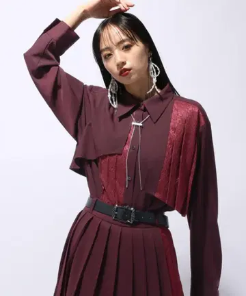 HARE 플리츠 셔츠