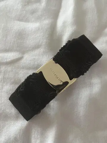 FERRAGAMO 블랙 헤어핀