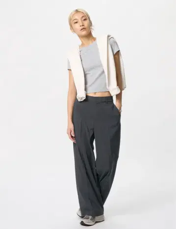 [ 새상품급 ] UNIQLO 감동 와이드 팬츠 다크 그레이 M 사이즈