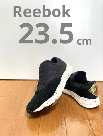 [ Reebok ] 레어 슬립온 23.5 블랙 스웨이드 스니커즈 골드