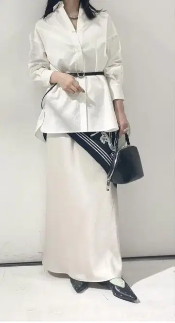 야마다야 Aga 아이보리 새틴 롱 스커트