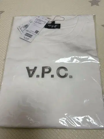[별주] A.P.C. / [V.P.C.] 로고 자수 T셔츠 L 사이즈