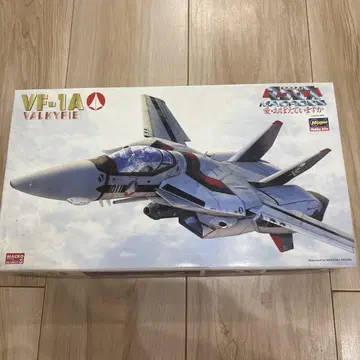 마크로스 VF-1A 발키리 1:72