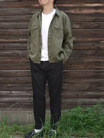 JAPAN BLUE JEANS Rococo 별주 밀리터리 셔츠 자켓
