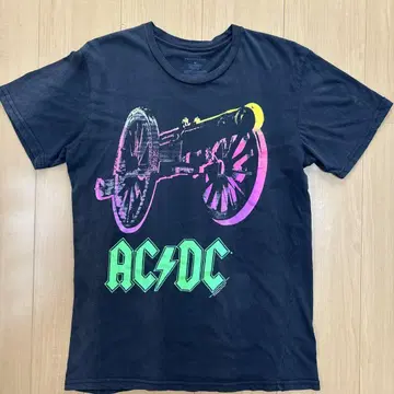 AC/DC 티셔츠