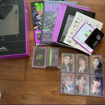 BTS 2022 SEASON'S GREETINGS