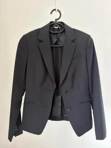 블랙 취업 정장 Precious