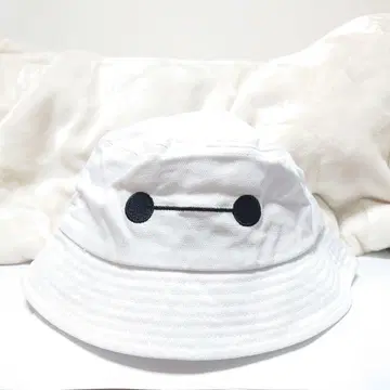 베이맥스 버킷햇 화이트