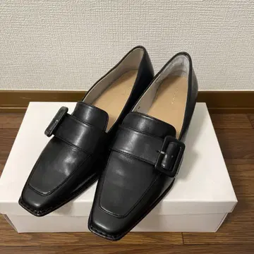 블랙 스퀘어토 로퍼
