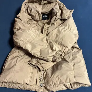 ZARA 베이지 후드 부착 다운 자켓 L