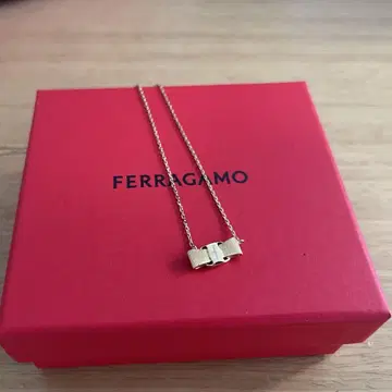 FERRAGAMO 바라 목걸이