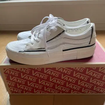 vans sk8-low 리컨스트럭트 24.0 화이트