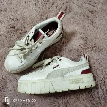 인기 PUMA 통굽 화이트 스니커즈 24