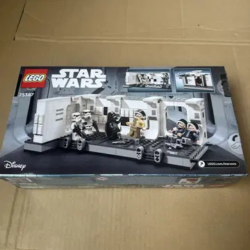 레고(LEGO) 스타 워즈 탄티브 IV의 선내 75387