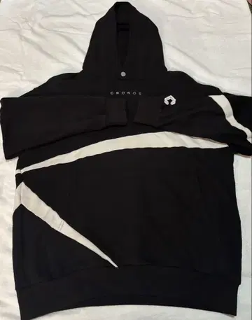 CRONOS 스트라이프 디자인 후드티