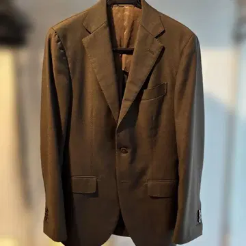 BEAMS 수트 브라운