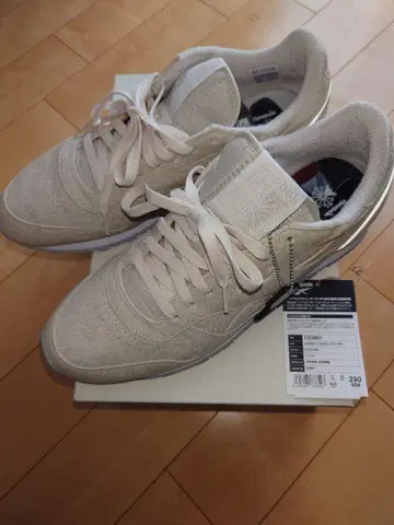 새상품급 리복 이음스 콜라보 스니커즈 CLASSIC LEATHER 29