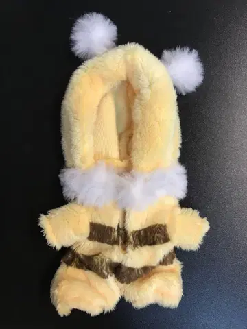 누이모즈 코스튬 벌