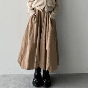 코코딜 벌룬 스커트 베이지