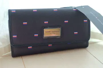 새상품 타미힐피거 접이식 지갑 트리콜로 로고 플레이트