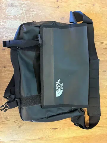 THE NORTH FACE 메신저 백 블랙