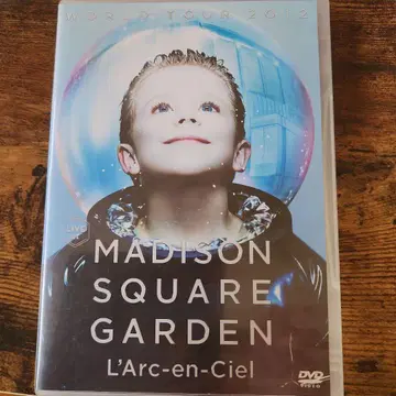 L'Arc-en-Ciel WORLD TOUR 2012 DVD