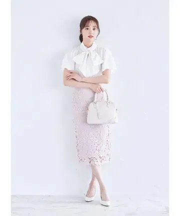 토코 클로젯 케미컬 플라워 레이스 타이트 스커트 핑크