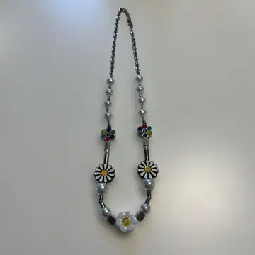 FLOWER ANARCHY PEARL CHARMS NECKLACE