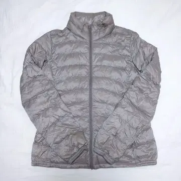 UNIQLO 울트라 라이트 다운 베이지
