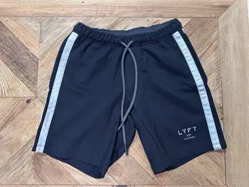 LYFT 블랙 숏팬츠 M 사이즈