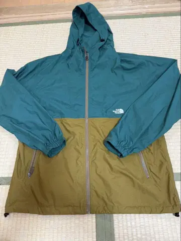 THE NORTH FACE 후드 부착 자켓