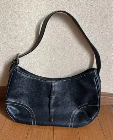 블랙 가죽 핸드백 (숄더)