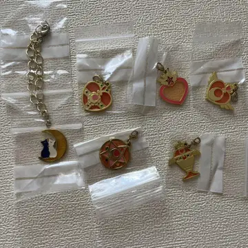 세일러문 가챠 키링 참