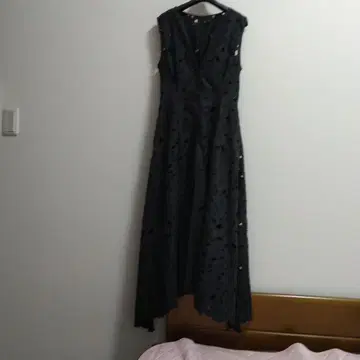 블랙 슬리브리스 롱 드레스