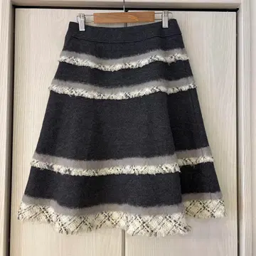 921 투 비 시크 트위드 그레이 플레어 스커트