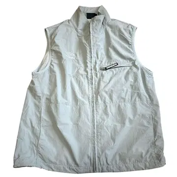 [ UMBRO x FREAK'S STORE ] 그레이 베스트 나일론 자켓