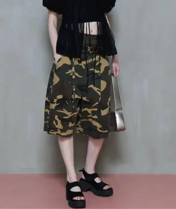 maisonspecial 2WAY 더블 허리 CAMO 커브 하프 팬츠