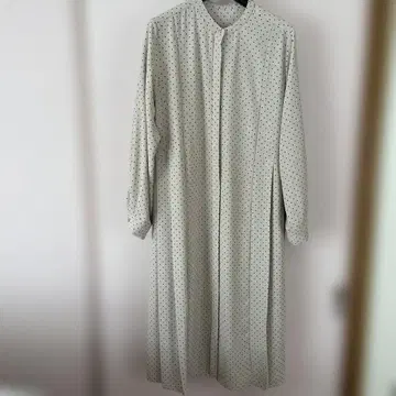 유나이티드 애로우즈 긴팔 원피스 아이보리
